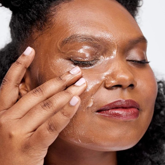 🎉HP🎉 Clinique Take The Day Off Cleansing Balm (Full Size) - Picture 4 of 9